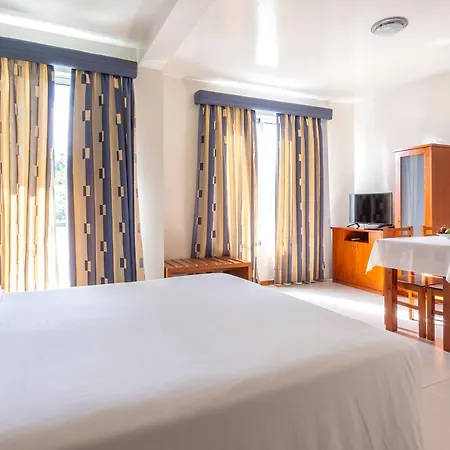 Acorsonho Turisticos Capelas (Sao Miguel)